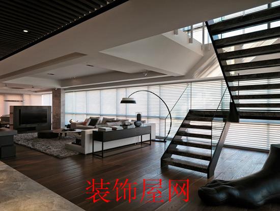 实木楼梯和钢木楼梯哪个好