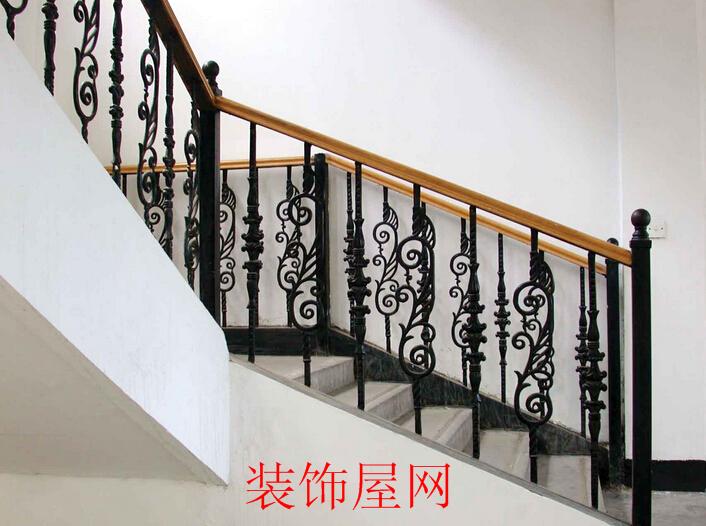 栏杆扶手价格 栏杆扶手有哪些材料