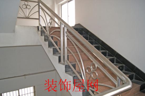 不锈钢楼梯价格