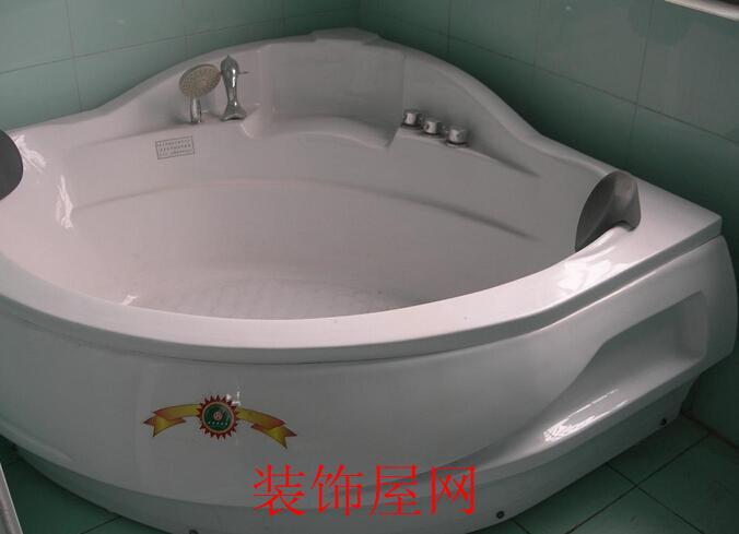 扇形浴缸好吗 扇形浴缸怎么样