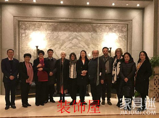 代表团会面